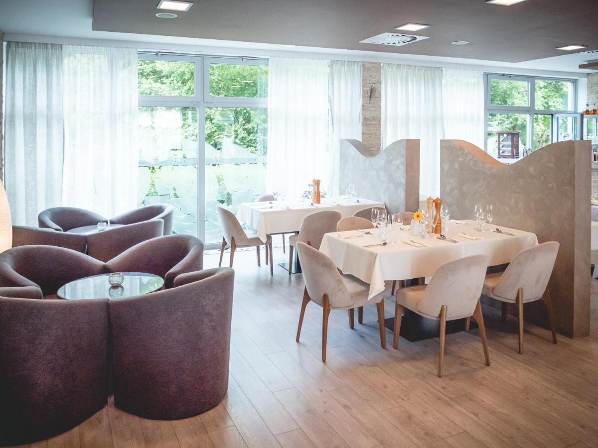 Hotel River Nitra Eksteriør bilde